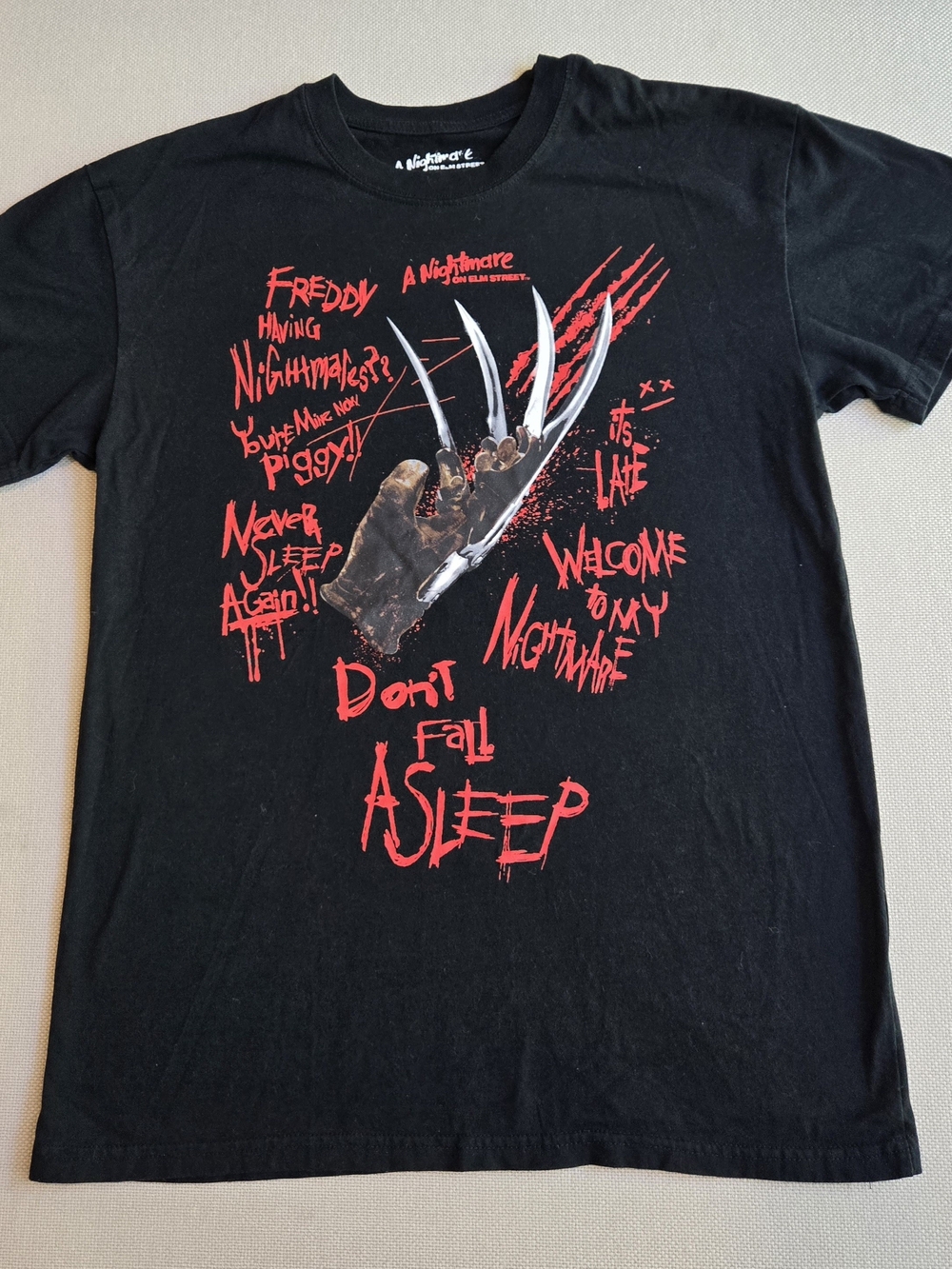 A Nightmare on Elm Street Freddy Krueger T-Shirt Medium Horror Movie Halloween